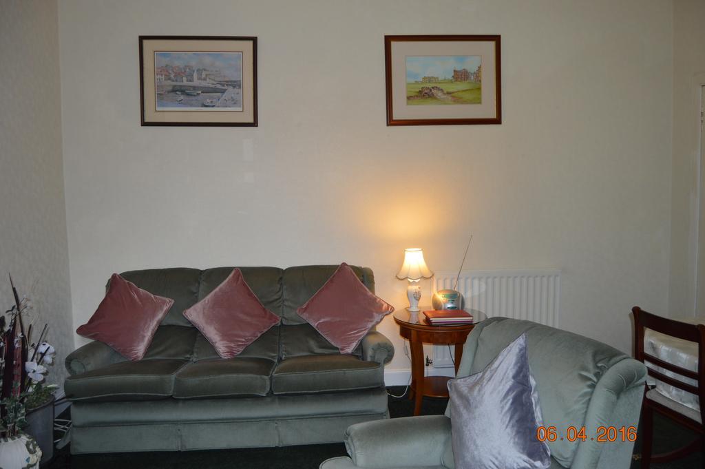 Carnegie Holiday Cottage 邓弗姆林 外观 照片