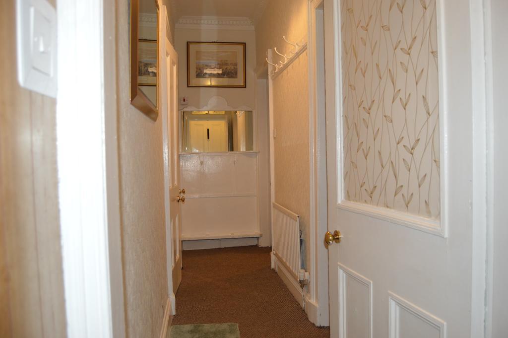 Carnegie Holiday Cottage 邓弗姆林 外观 照片