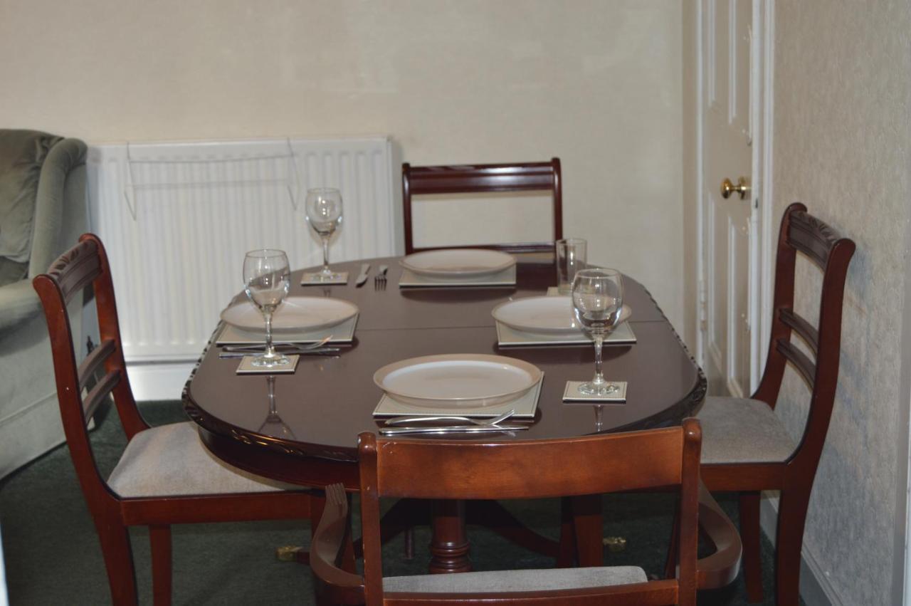 Carnegie Holiday Cottage 邓弗姆林 外观 照片